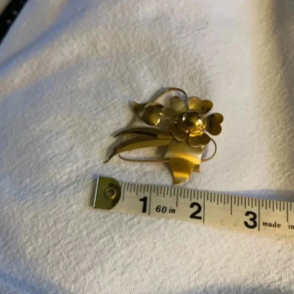 Vintage sterling silver floral pin/ brooch signed TRUART Sterling beautiful!!!!! - Picture 11 of 12